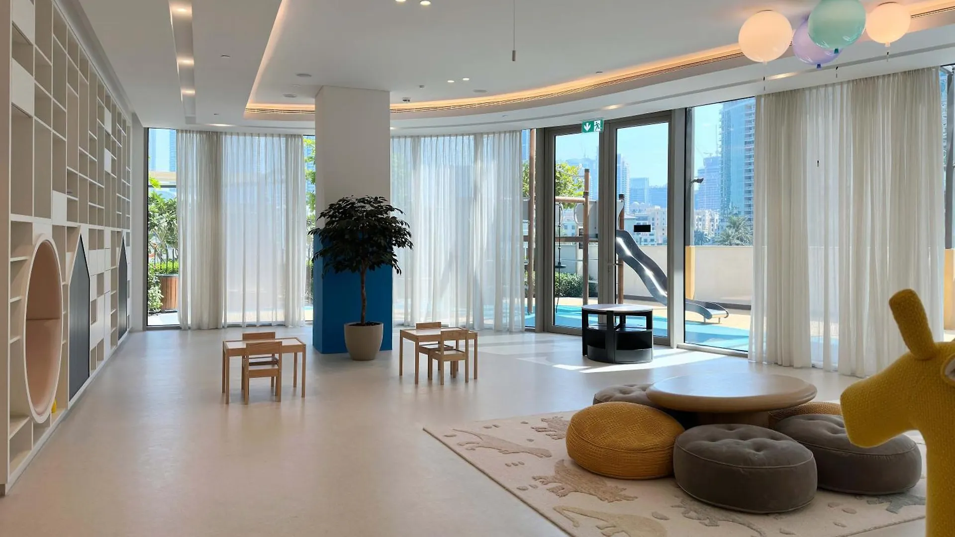 Holiday Retreat At Touching Distance To Burj Khalifa, Downtown ドバイ 0*,  アラブ首長国連邦