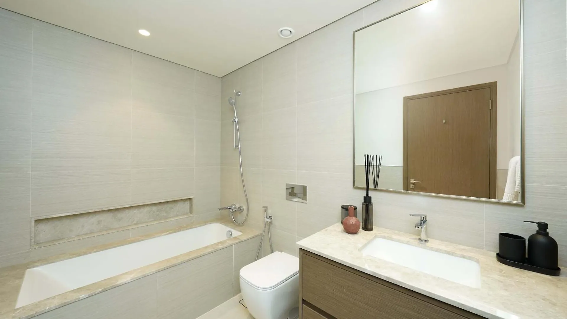 Holiday Retreat At Touching Distance To Burj Khalifa, Downtown דובאי